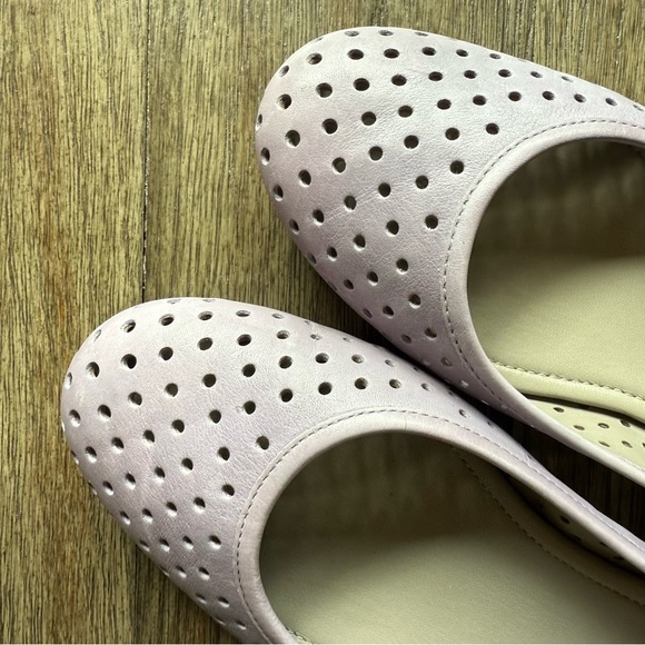 Purple Ecco flats - Picture 2 of 7